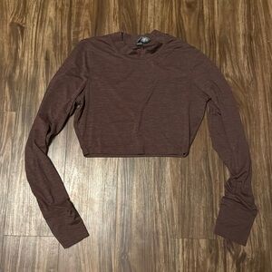 Vuori Crop Top Long Sleeve in Purple Heather, size Small